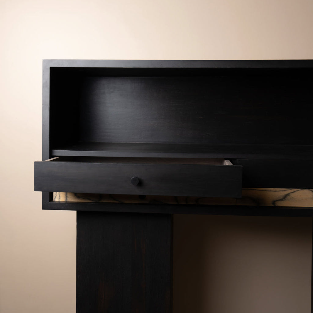 Avis Console