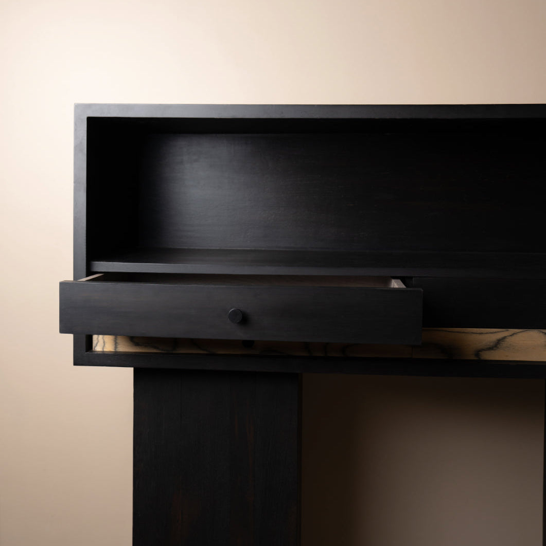 Avis Console